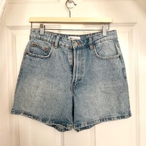 Zara Women's Light Blue Jean Shorts